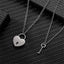 Set van twee kettingen – hangers met liefdesslot en sleutel