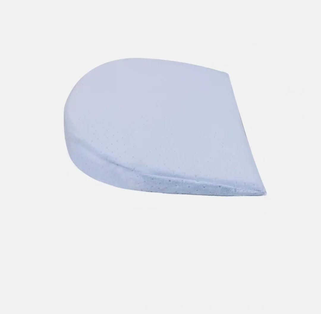 Baby Anti-Spit Pillow – Memory Foam Slope Cushion for Infants