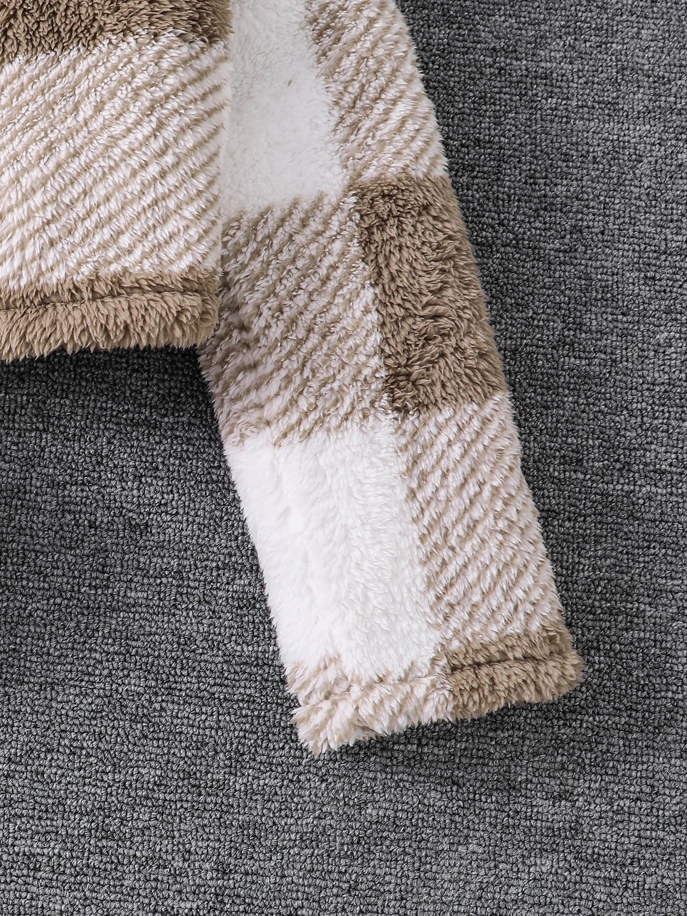 Winteroutfitset – Jas met opstaande kraag, vest en lange broek