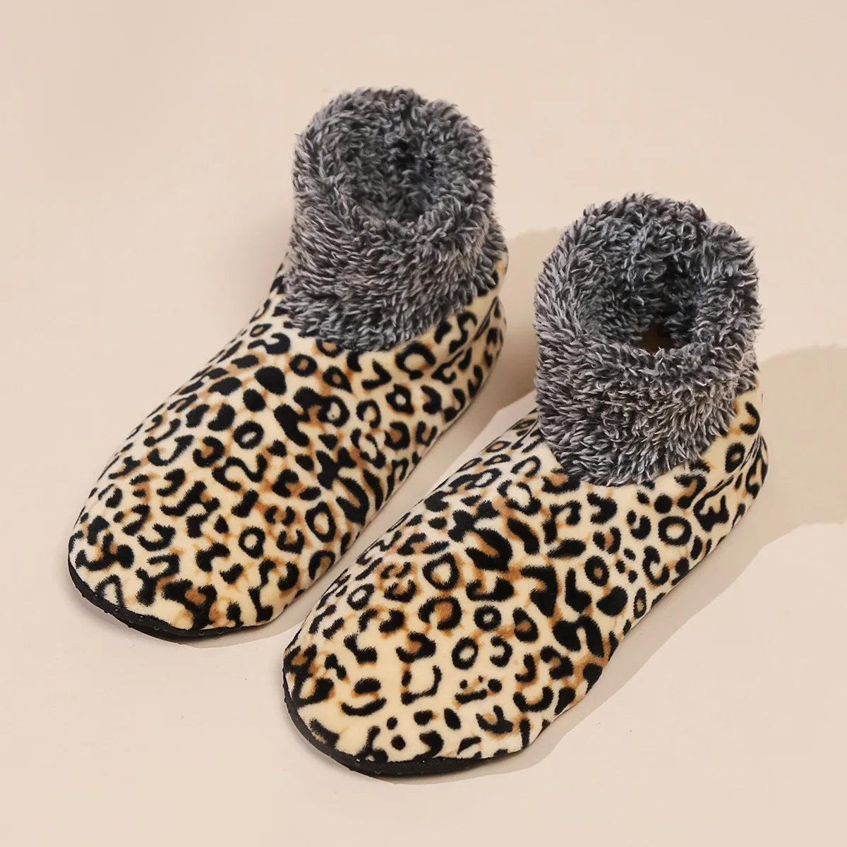 Chaussettes-chaussons chaudes antidérapantes à imprimé léopard pour hommes et femmes