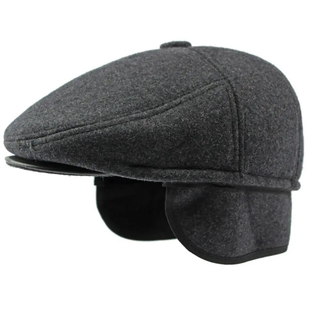 Winter Beret Flat Cap – Warm 5-Panel Hat with Ear Flaps