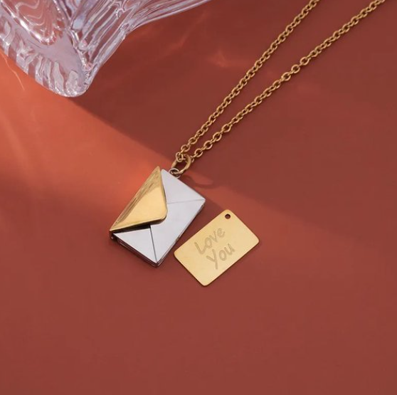 Elegant Pink Romantic Gift Box + “I Love You” Necklace