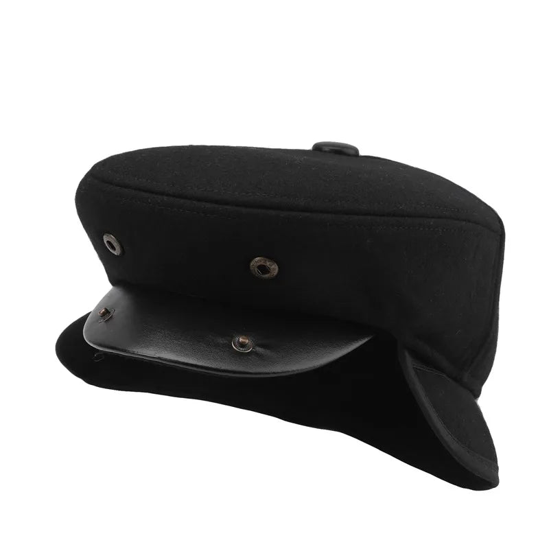 Winter Beret Flat Cap – Warm 5-Panel Hat with Ear Flaps
